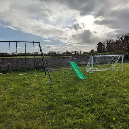 Cozy Getaway In Bunratty Droíchead an Chláir